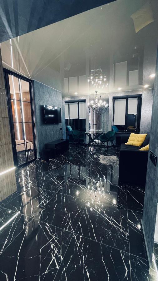 Luxury Design Apartments In The Center Of Kiev Ngoại thất bức ảnh