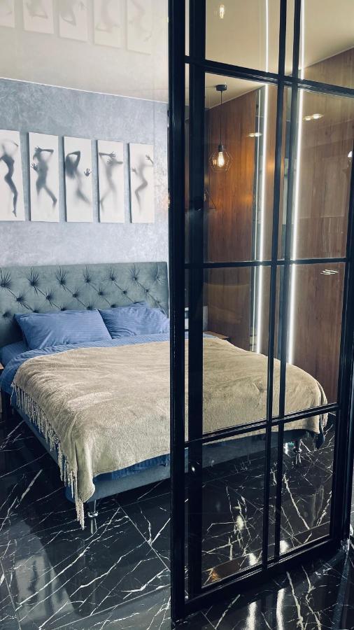 Luxury Design Apartments In The Center Of Kiev Ngoại thất bức ảnh
